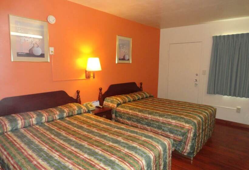 Номер Стандарт 2 Двуспальные Кровати, Sunset Motel