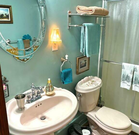 Люкс с гидромассажем, The Bella Ella Bed And Breakfast