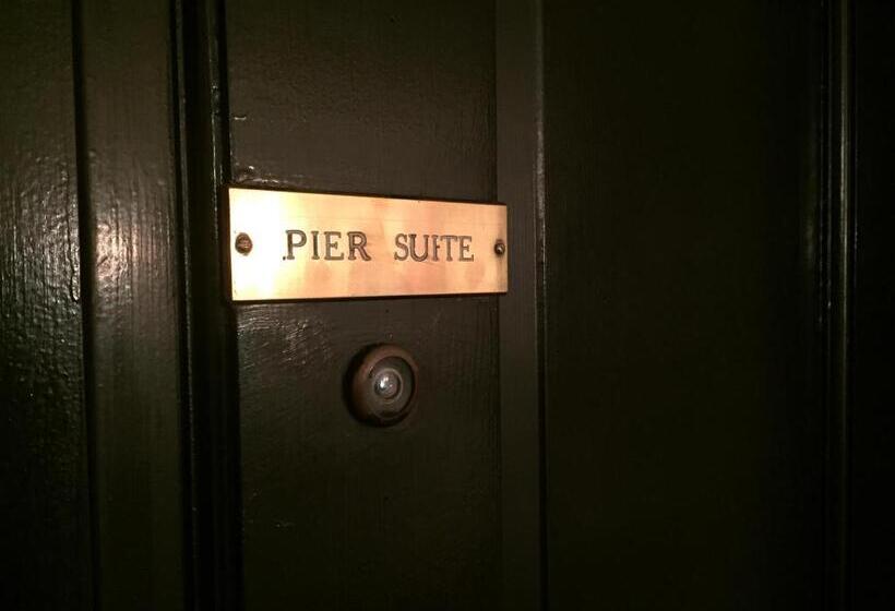 スーペリアースイート, Venice Beach House