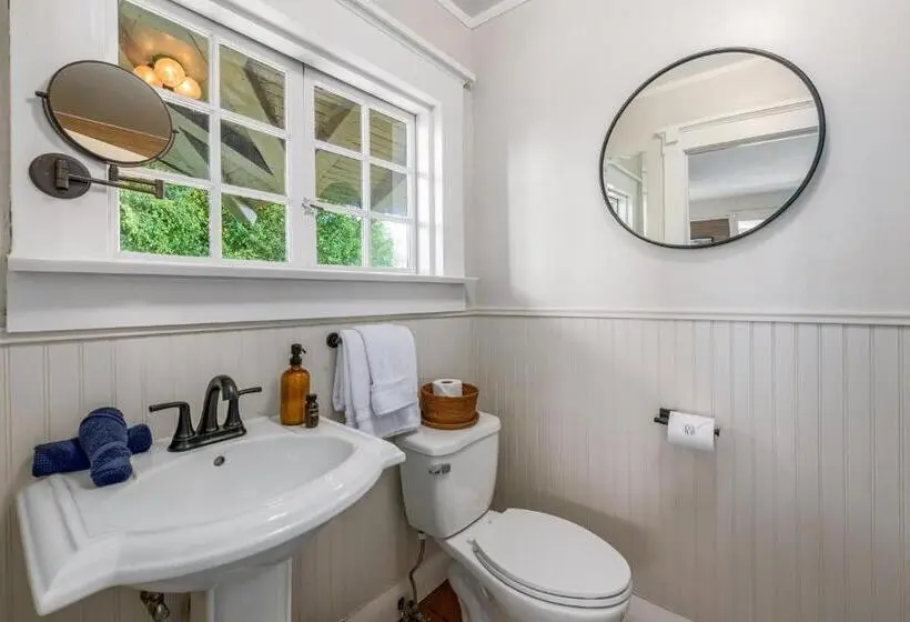 سوییت سوپریور, Venice Beach House
