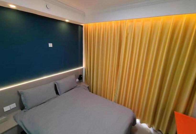 Номер Стандарт, Hongmen Hostel