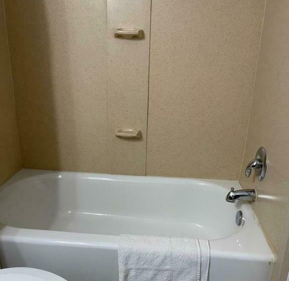 غرفة قياسية سرير كينج, Budget Inn Temple Hills