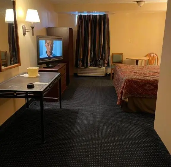 身障者適用キングサイズベッドルーム, Budget Inn Temple Hills