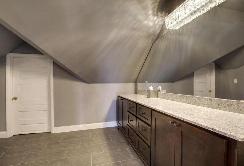 سوئیت 2 خوابه, Finial Bw Premier Collection Oxford   Anniston