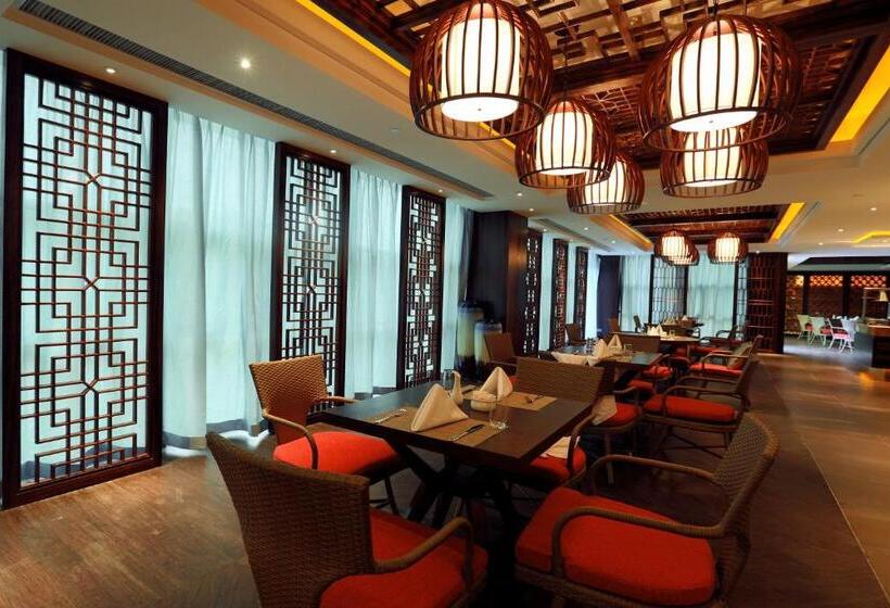 Superior room with lake view, Gloria Resorts Jingdezhen Xishan Lake