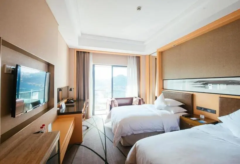 Standard-huone Järvinäkymä, Gloria Resorts Jingdezhen Xishan Lake