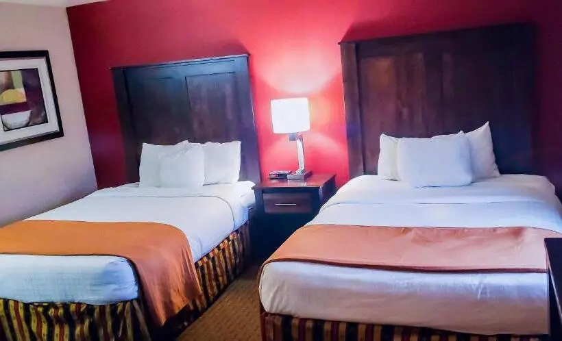 Perhehuone, Inn America Lewiston