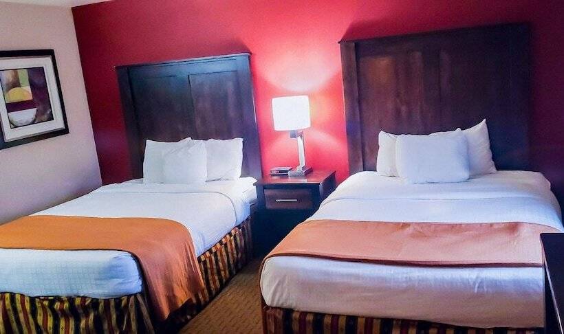 Номер Стандарт 2 Двуспальные Кровати, Inn America  Lewiston