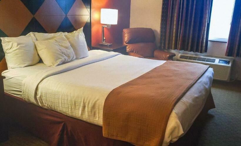 غرفة قياسية سرير كينج, Inn America  Lewiston