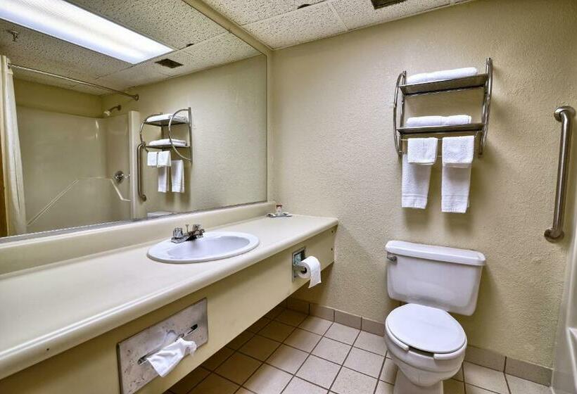 غرفه قياسيه سريرين مزدوجين, Katahdin Inn & Suites