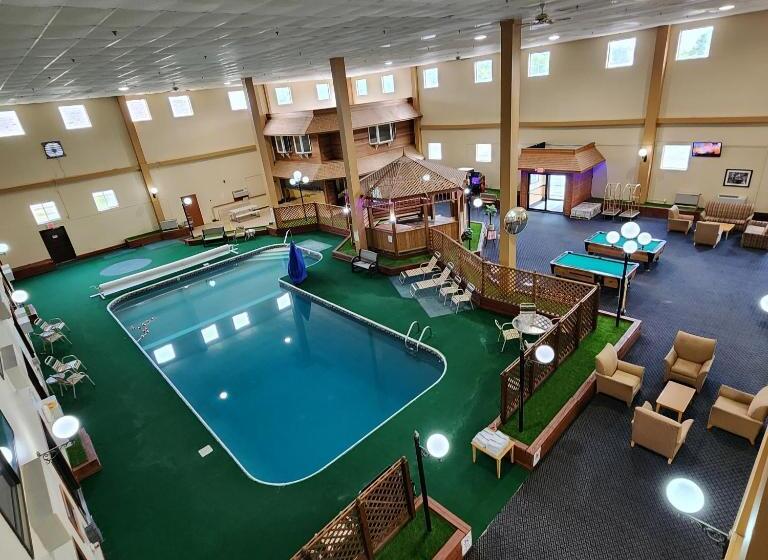 غرفة قياسية سرير كينج, Katahdin Inn & Suites