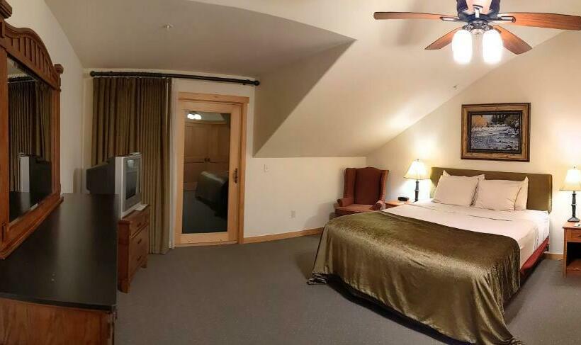 جناح, Lodge At Sandpoint