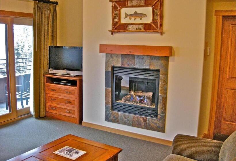 جناح, Lodge At Sandpoint