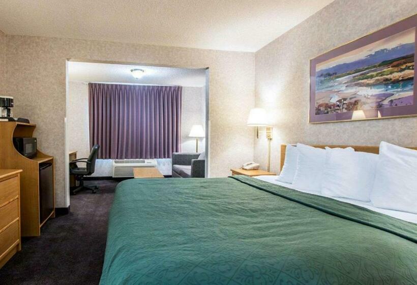 キングサイズベッドのスイートルーム, Quality Suites San Diego Otay Mesa