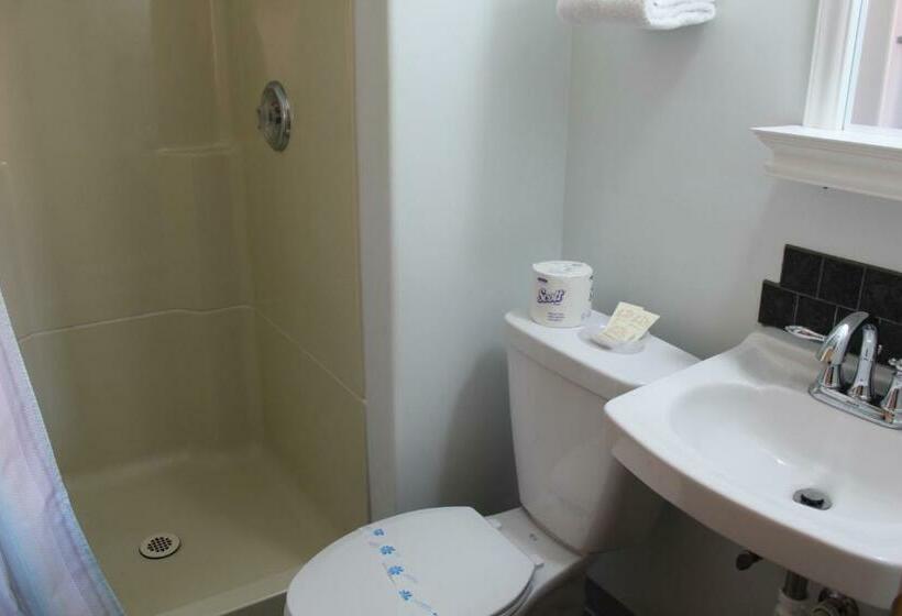 Номер Стандарт, Wild Chinook Inn