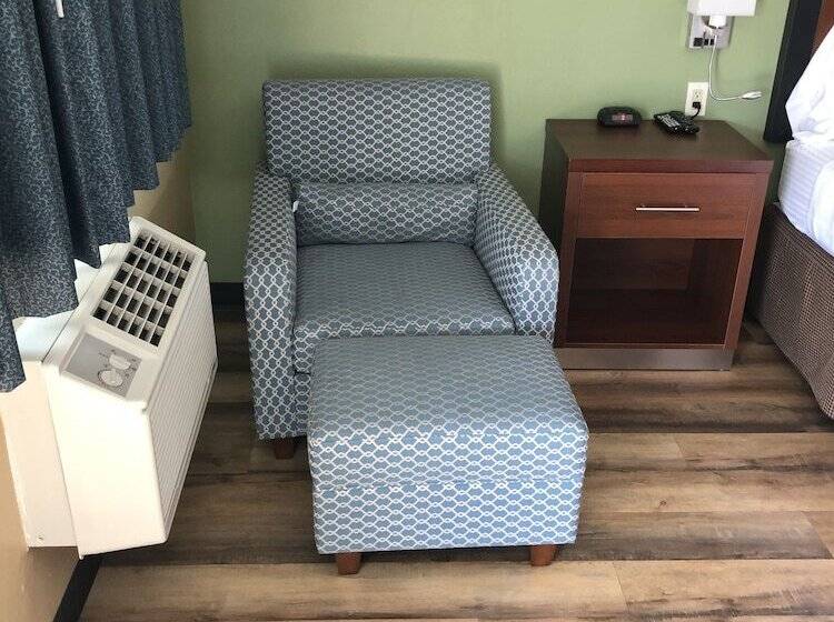 Номер Стандарт, Knights Inn Motel