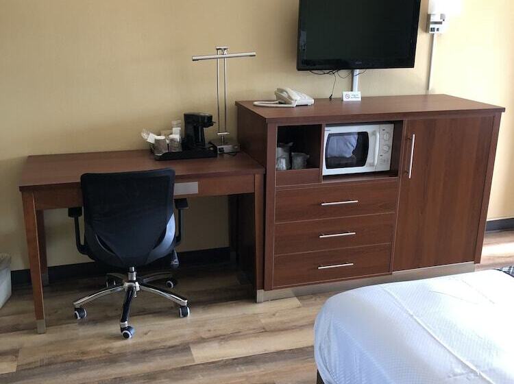 Номер Стандарт, Knights Inn Motel