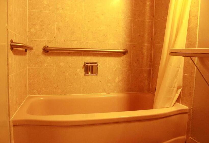 Номер Стандарт Адаптированный для Инвалидов, Budget Inn  Yreka