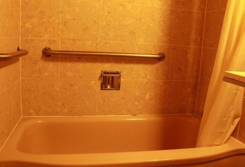 Номер Стандарт Адаптированный для Инвалидов, Budget Inn  Yreka