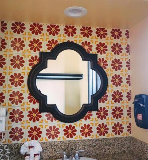 غرفة عائلية, Casa Bella Inn Downtown La