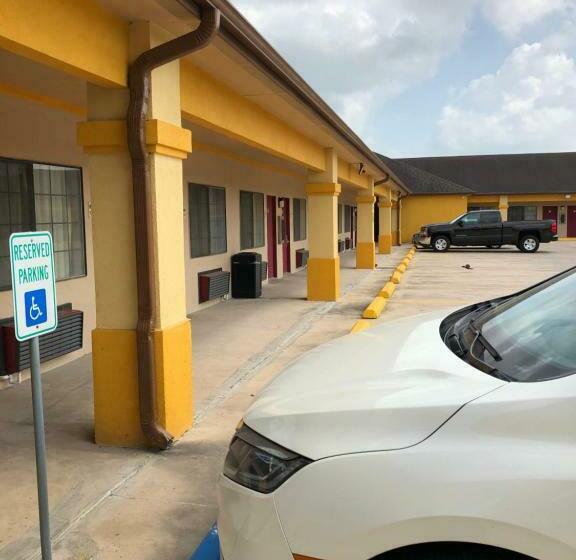 חדר סטנדרט עם מיטת קינג, Los Fresnos Inn And Suites