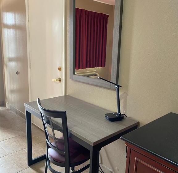 带大床的标准间, Los Fresnos Inn And Suites
