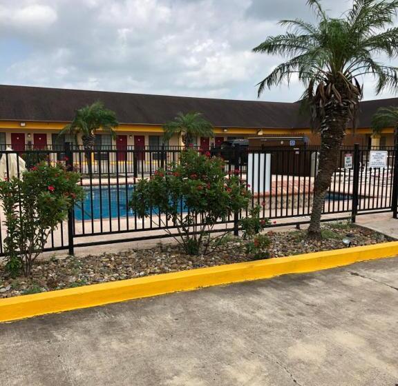 Номер Deluxe Одноместный, Los Fresnos Inn And Suites