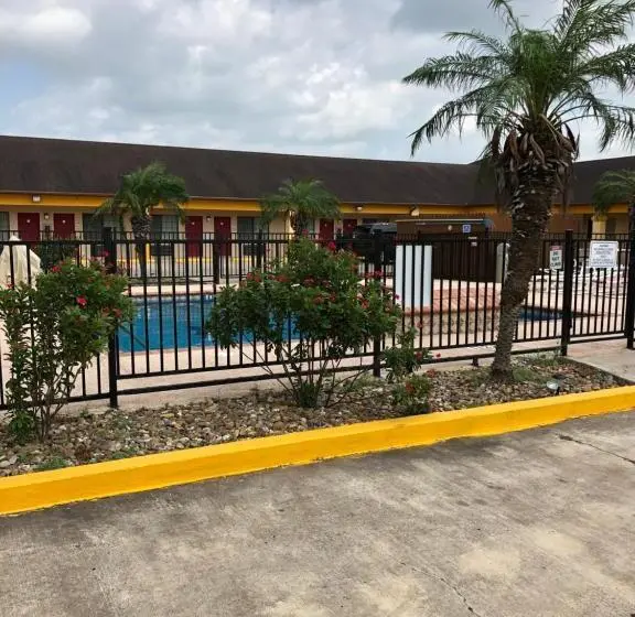 Deluxe Yhden Hengen Huone, Los Fresnos Inn And Suites