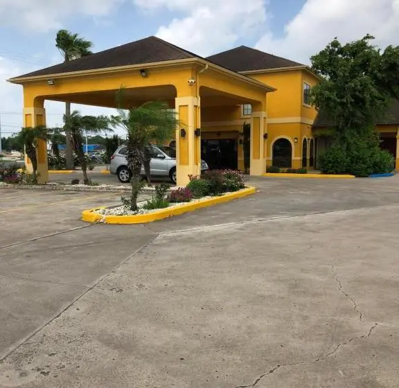 Deluxe Yhden Hengen Huone, Los Fresnos Inn And Suites