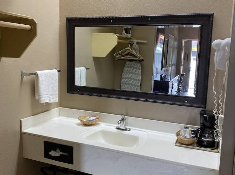 Номер Deluxe Одноместный, Los Fresnos Inn And Suites