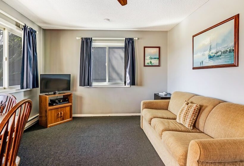 شقة غرفة واحدة, Montauk Oceanside Suites