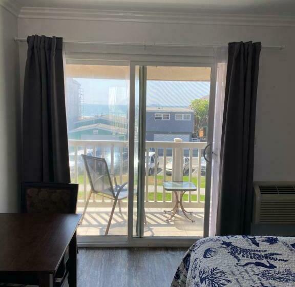 Номер Deluxe Вид на Море, Ocean Surf Inn & Suites