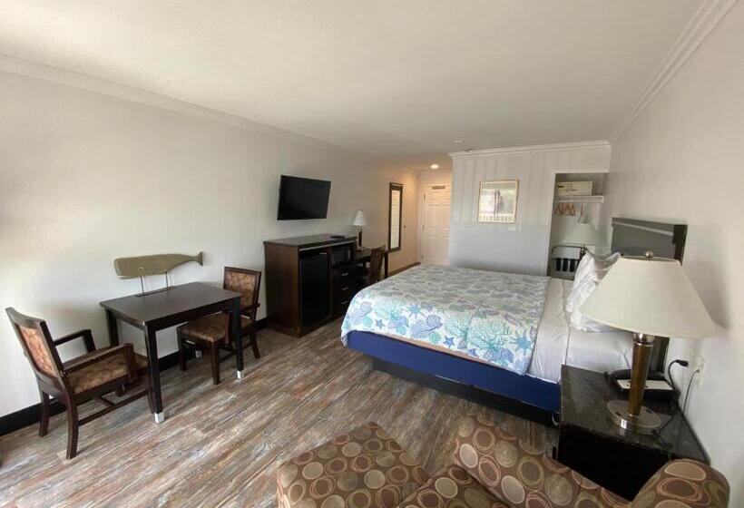 Номер Deluxe Кровать Кинг, Ocean Surf Inn & Suites