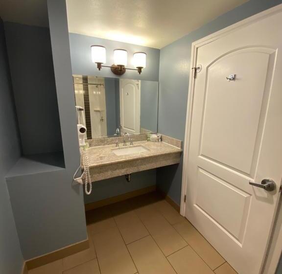 Номер Стандарт, Ocean Surf Inn & Suites