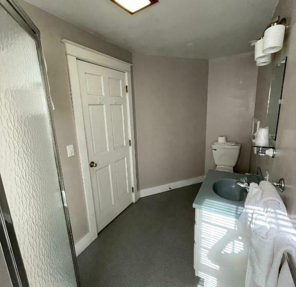 חדר סטנדרט, The Colonial Inn & Creamery