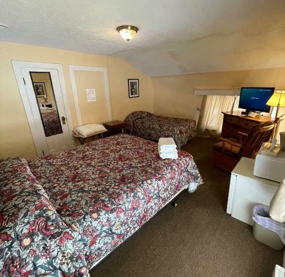 חדר דלוקס, The Colonial Inn & Creamery