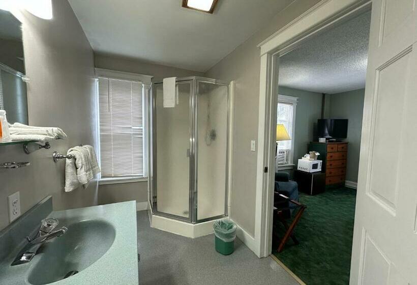 חדר סטנדרט, The Colonial Inn & Creamery