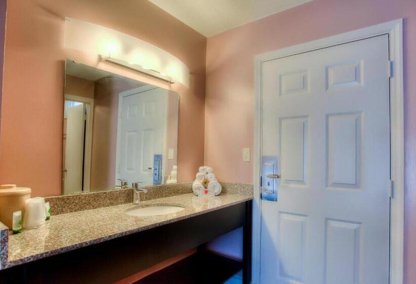 غرفة قياسية مزوَّدة بتراس, The Beaucatcher – A Boutique Motel