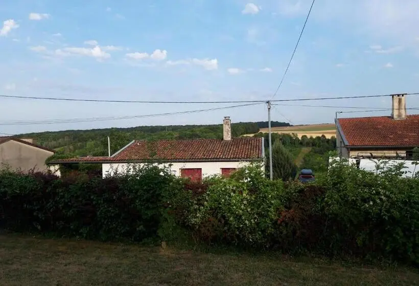 Superior-huone, Gite Eugenie Dans Les Remparts
