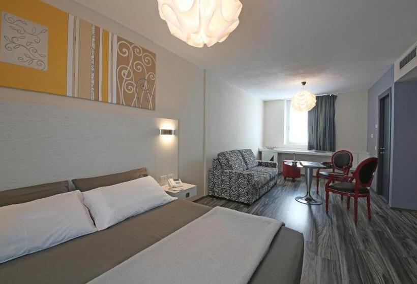 家庭小型套房, Happy Hotel Atelier Gardone Riviera Centro & Spa