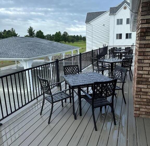 패밀리 룸, Lakeview Hills Golf & Resort