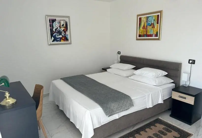 プールの見えるデラックスルーム, Villa Jane Inn