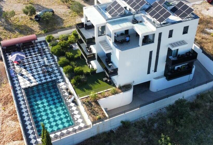 غرفة ديلوكس مطلّة علي البحر مزوَّدة بشُرفة, Villa Jane Inn