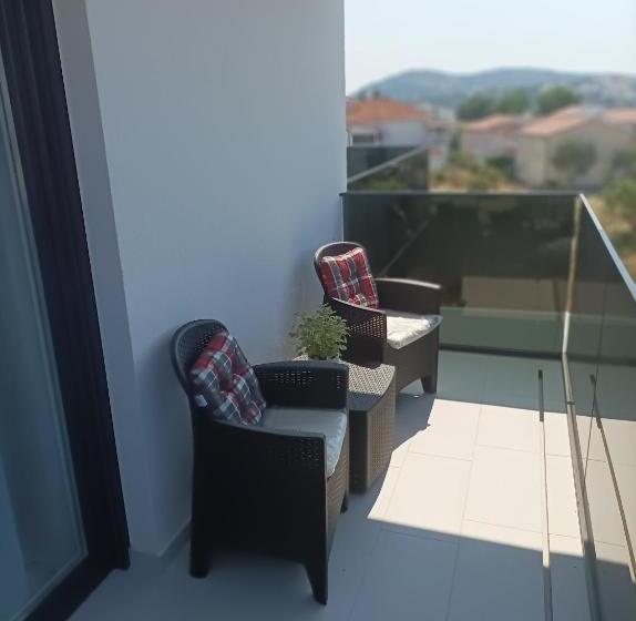 Номер Deluxe Вид на Море с Балконом, Villa Jane Inn