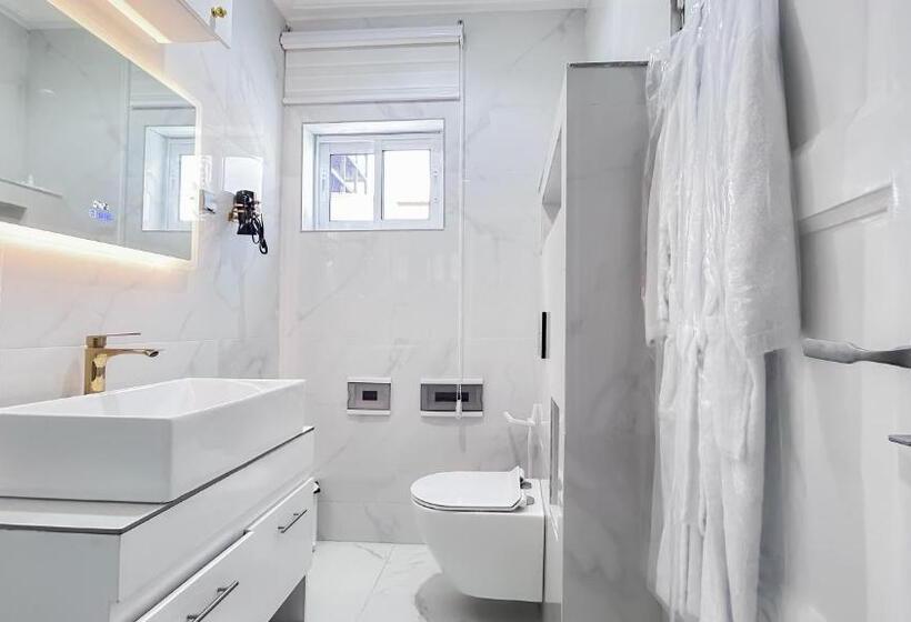 اتاق استاندارد با تخت بزرگ, Kapreece Luxury Home