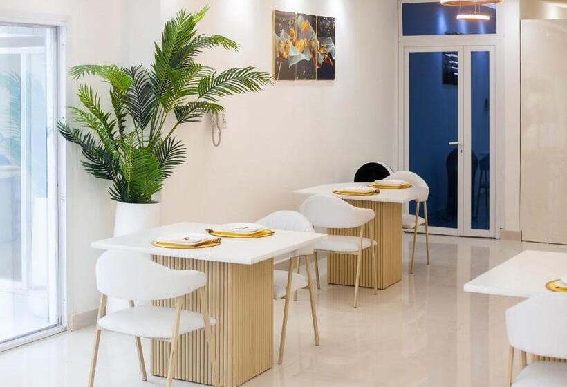 ویلای یک اتاق خوابه با استخر شنا, Kapreece Luxury Home