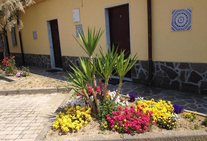 اتاق ساده سه‌ نفره, Affittacamere Ambra