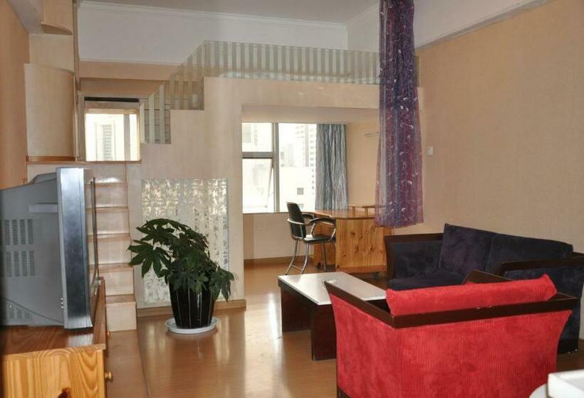 اتاق لوکس, Ha Luo