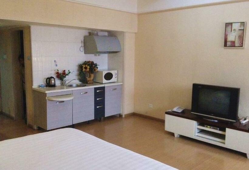 اتاق کلاس بیزنس, Ha Luo