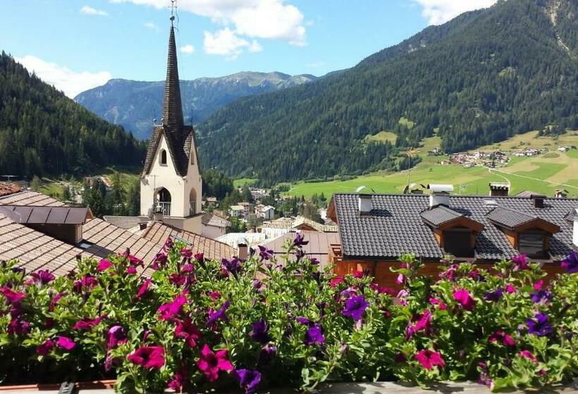 חדר סטנדרטי לשלושה עם נוף, Ciasa Alpina Relax